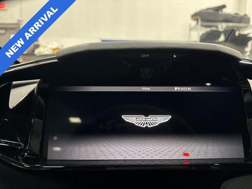 2025 Aston Martin Vantage Base