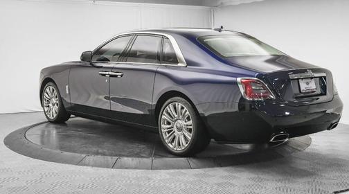 2023 Rolls-Royce Ghost 