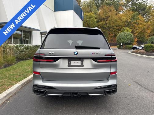 2024 BMW X7 M60i