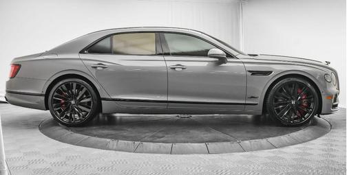 2023 Bentley Flying Spur Mulliner W12