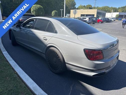 2023 Bentley Flying Spur Mulliner W12