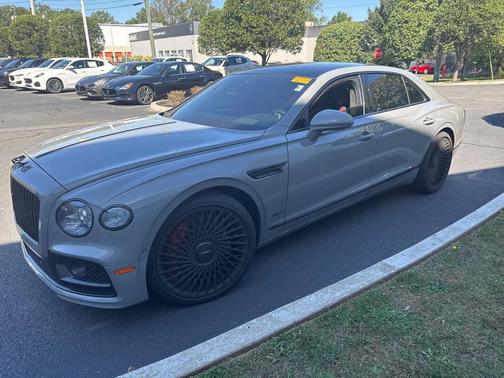 2023 Bentley Flying Spur Mulliner W12