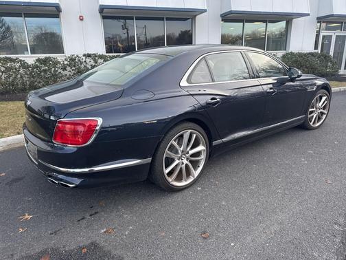 2024 Bentley Flying Spur Hybrid Mulliner