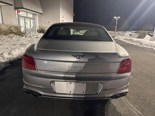 2022 Bentley Flying Spur V8