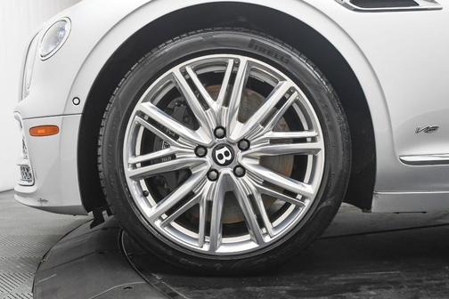 2022 Bentley Flying Spur V8