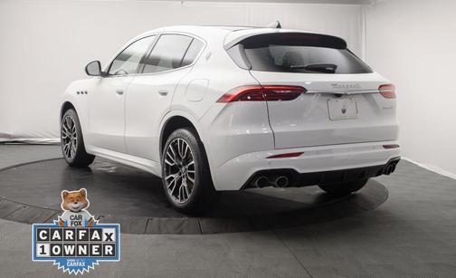 White 2025 Maserati Grecale Base