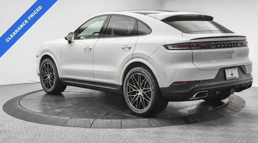 2024 Porsche Cayenne AWD