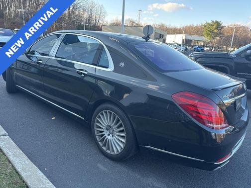 2017 Mercedes-Benz Maybach S 550 Base 4MATIC