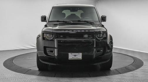 2025 Land Rover Defender P525 V8