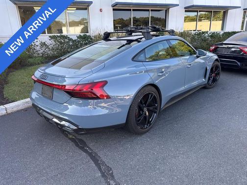 2023 Audi e-tron GT Premium Plus