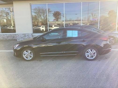 2020 Hyundai ELANTRA SEL