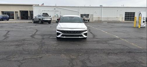 2025 Hyundai ELANTRA HEV SEL Sport