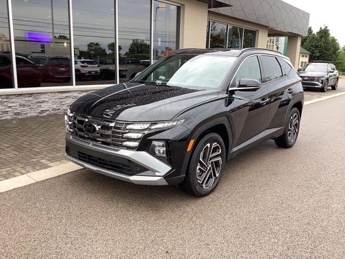 Phantom Black Pearl 2026 Hyundai TUCSON Limited