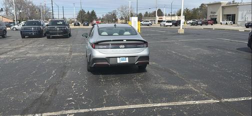 2026 Hyundai SONATA Hybrid Base