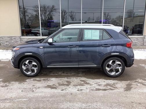 2023 Hyundai VENUE Limited