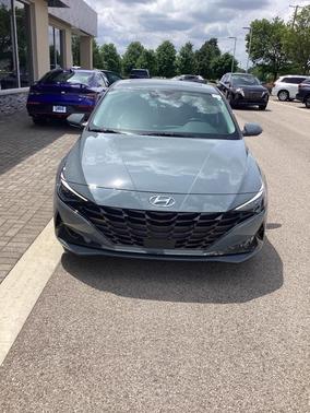 2021 Hyundai ELANTRA Limited
