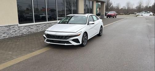 2025 Hyundai ELANTRA HEV Limited