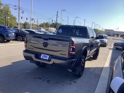 2022 RAM 3500 Limited Crew Cab 4x4 6'4' Box