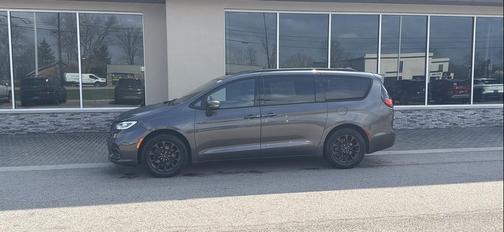 2021 Chrysler Pacifica Touring L