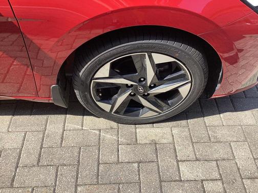 Scarlet Red Pearl 2023 Hyundai ELANTRA Limited