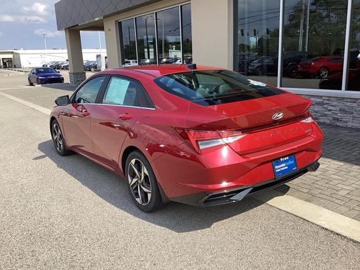 Scarlet Red Pearl 2023 Hyundai ELANTRA Limited