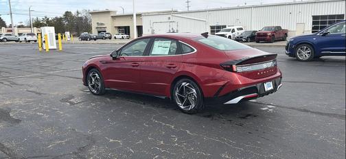 2026 Hyundai SONATA SEL