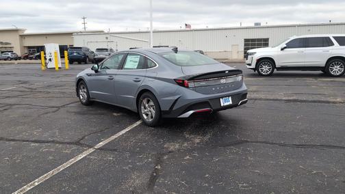 2026 Hyundai SONATA SE