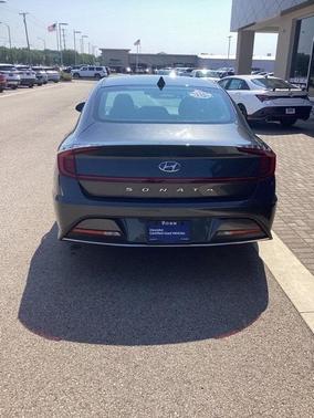 2022 Hyundai SONATA SE