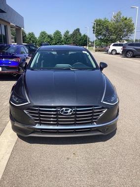 2022 Hyundai SONATA SE