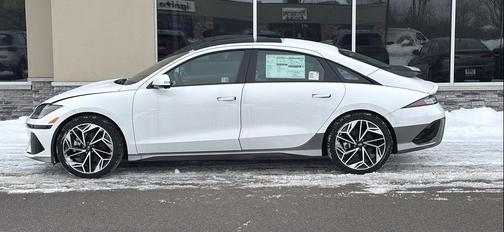 2024 Hyundai IONIQ 6 Limited