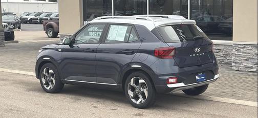2023 Hyundai VENUE Limited