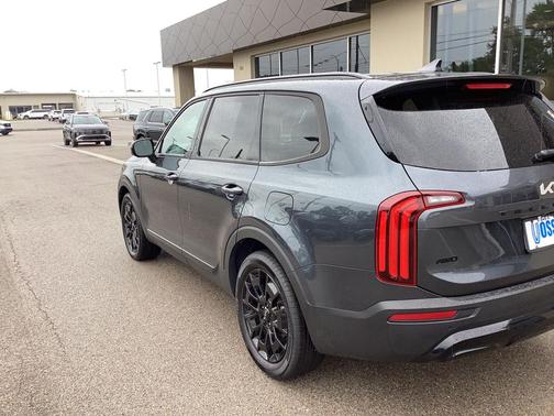 Gravity Gray 2022 Kia Telluride SX