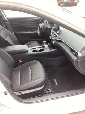 2025 Nissan Altima S FWD