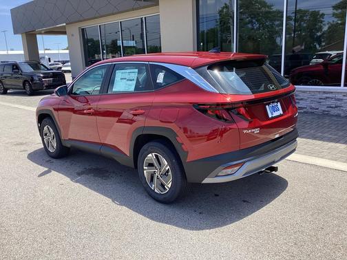 Ultimate Red Pearl 2026 Hyundai TUCSON Hybrid Blue SE