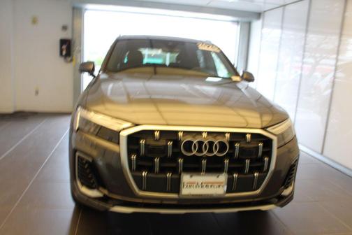2025 Audi Q7 55 Premium