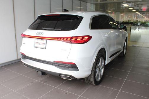 2025 Audi Q5 Premium Plus TFSI quattro S tronic