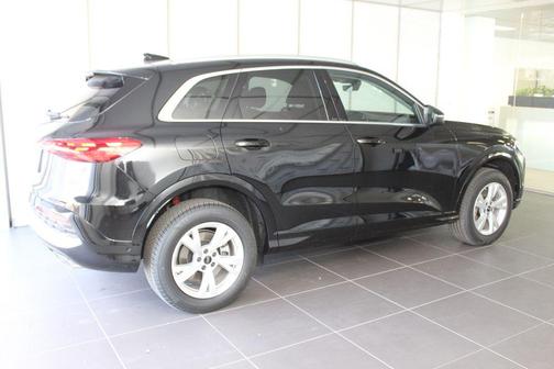 2025 Audi Q5 Premium TFSI quattro S tronic