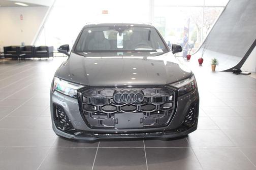 2026 Audi SQ7 4.0T Premium Plus
