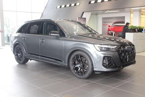 2026 Audi SQ7 4.0T Premium Plus