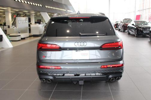 2026 Audi SQ7 4.0T Premium Plus