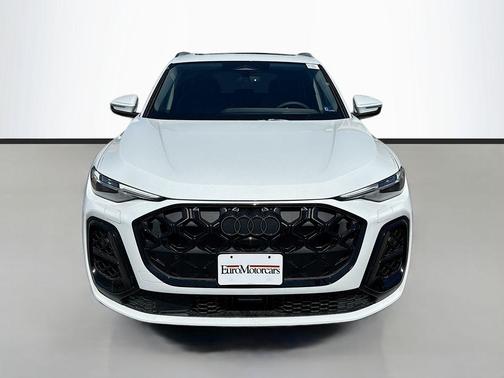 Glacier White Metallic 2026 Audi Q5 Premium Plus TFSI quattro S tronic