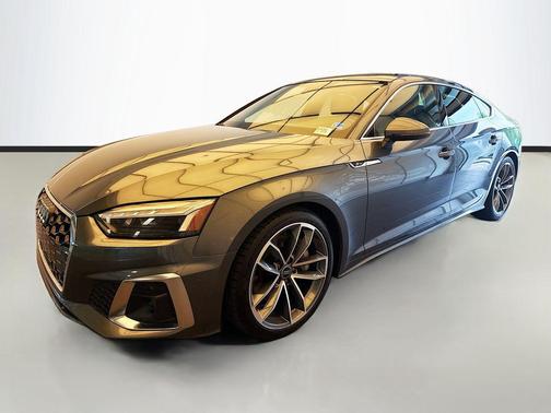 Daytona Gray Pearl Effect 2023 Audi A5 Sportback 45 S Line Premium