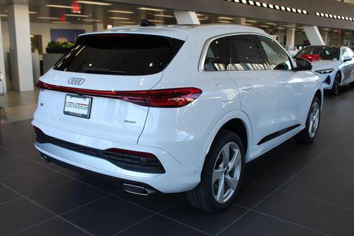 2025 Audi Q5 Premium Plus TFSI quattro S tronic