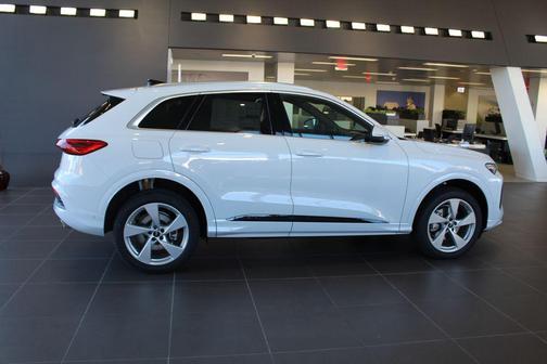 2025 Audi Q5 Premium Plus TFSI quattro S tronic