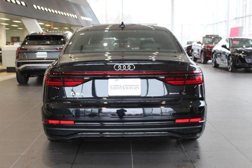 2026 Audi A8 55 TFSI quattro Tiptronic