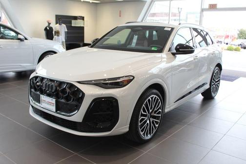 2025 Audi SQ5 3.0T Premium Plus