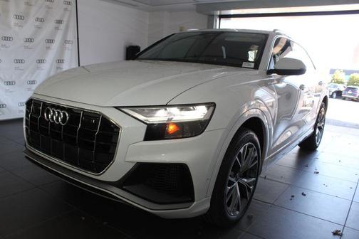 2022 Audi Q8 55 Premium Plus
