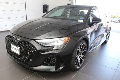 2025 Audi RS 3 TFSI quattro S tronic