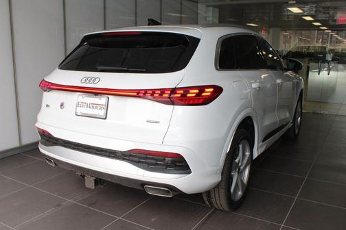 2025 Audi Q5 Premium Plus TFSI quattro S tronic