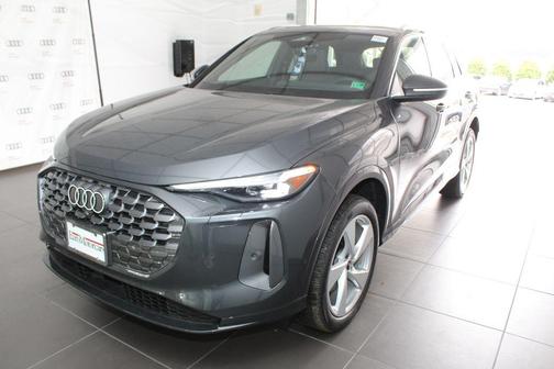 2025 Audi Q5 Premium Plus TFSI quattro S tronic